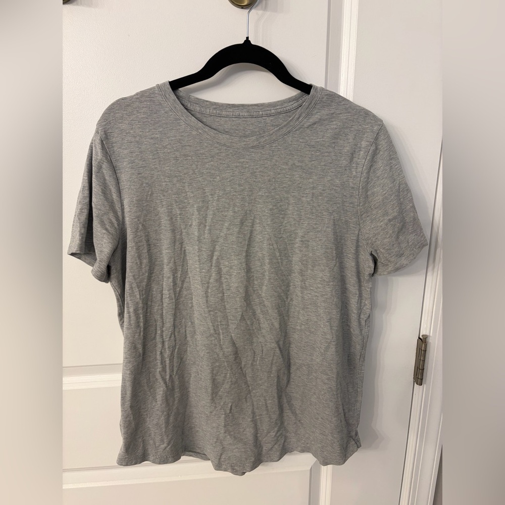lululemon athletica Gray Short Sleeve Tee